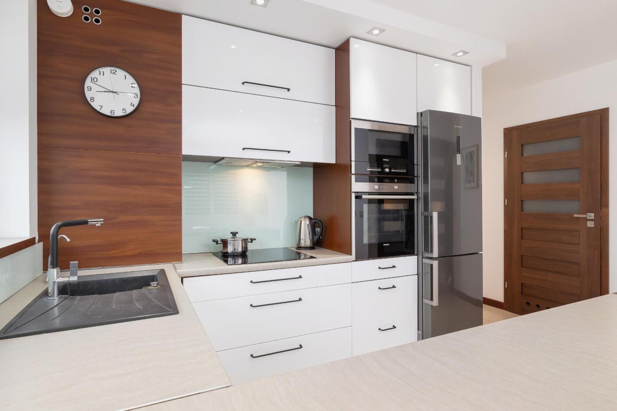 Dworska Modern Apartment In Zabrze By Rent Like Home Exterior photo