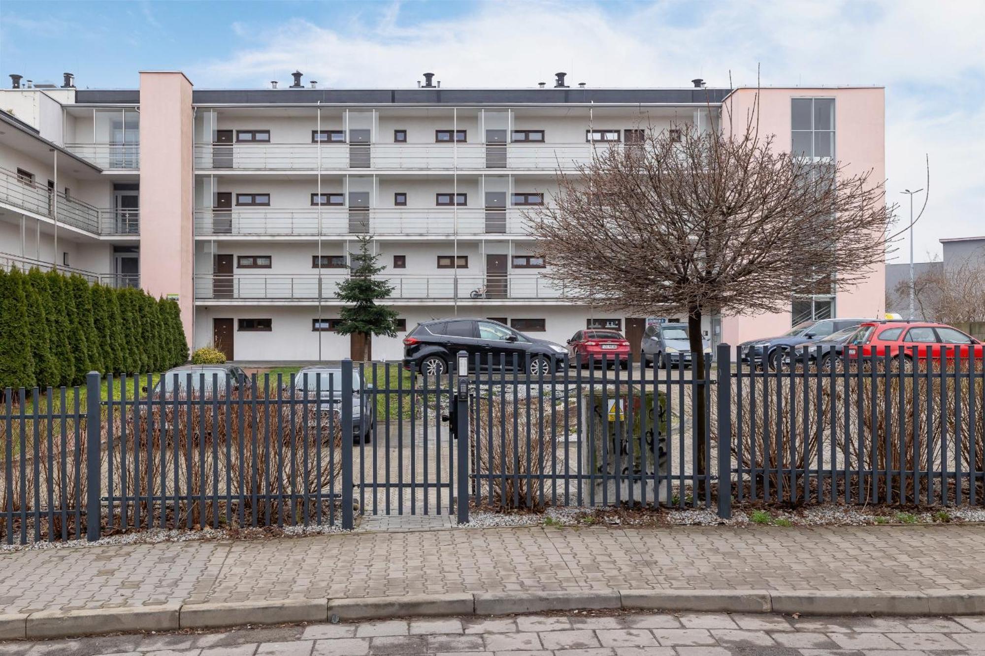 Dworska Modern Apartment In Zabrze By Rent Like Home Exterior photo